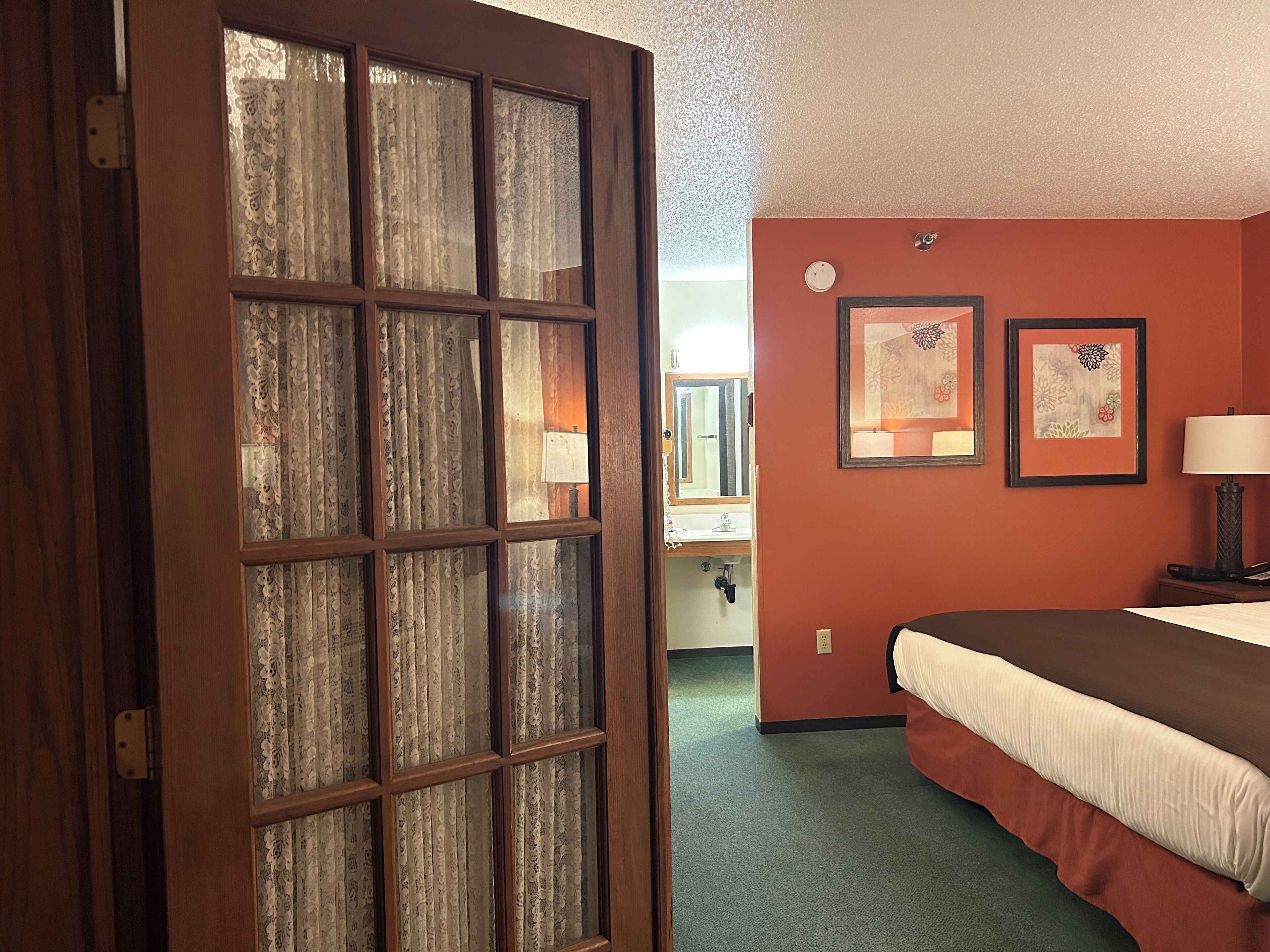 Pillow-top beds, desk, laptop workspace, blackout curtains