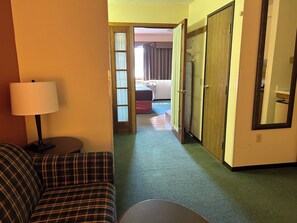 Luxury Room | Pillow-top beds, desk, laptop workspace, blackout curtains - Northwoods Inn & Suites Blackduck (Blackduck)