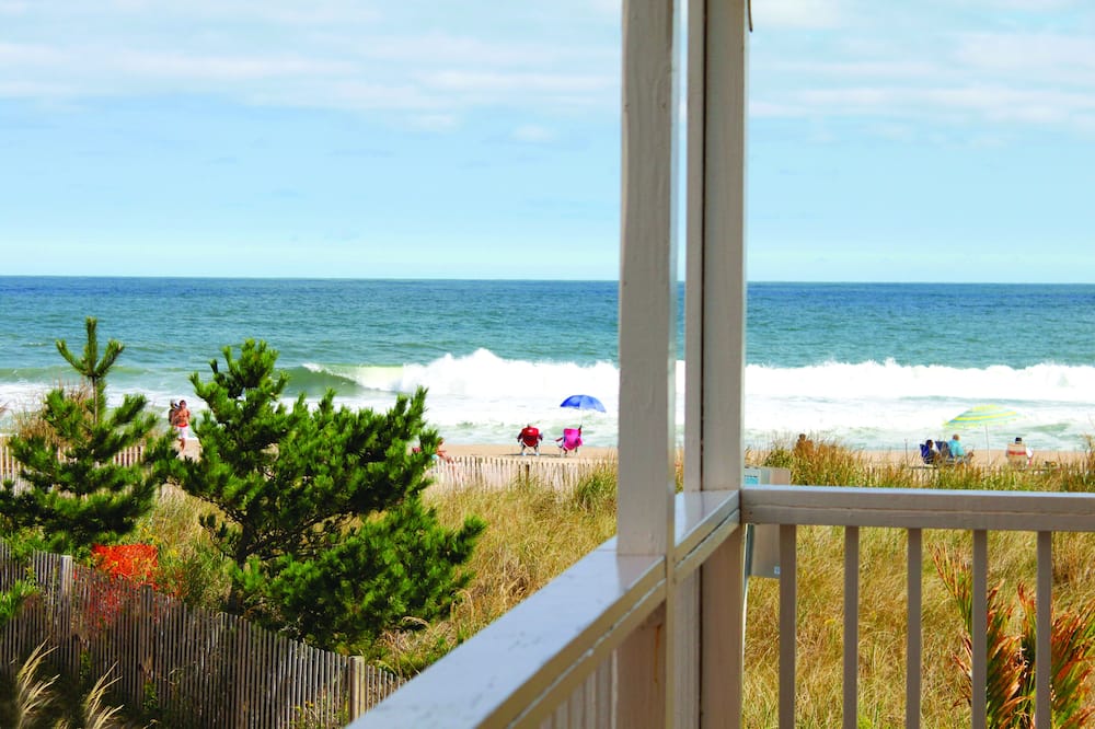 Seabonay Oceanfront Motel