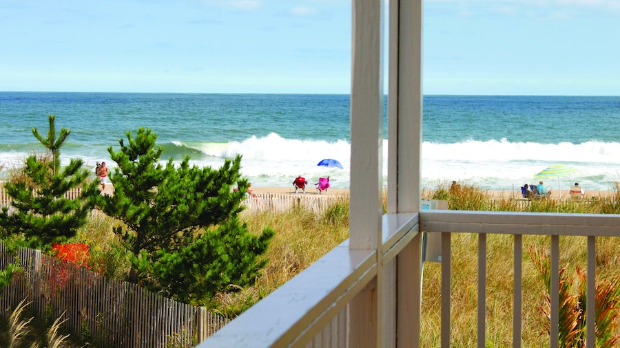 Seabonay Oceanfront Motel