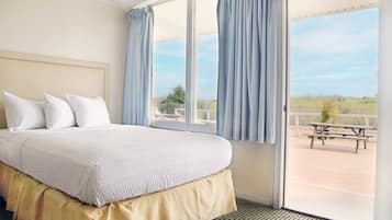 Quarto standard, 2 camas de casal, de frente para a praia | Vista do quarto