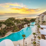 Double-Six Luxury Hotel
