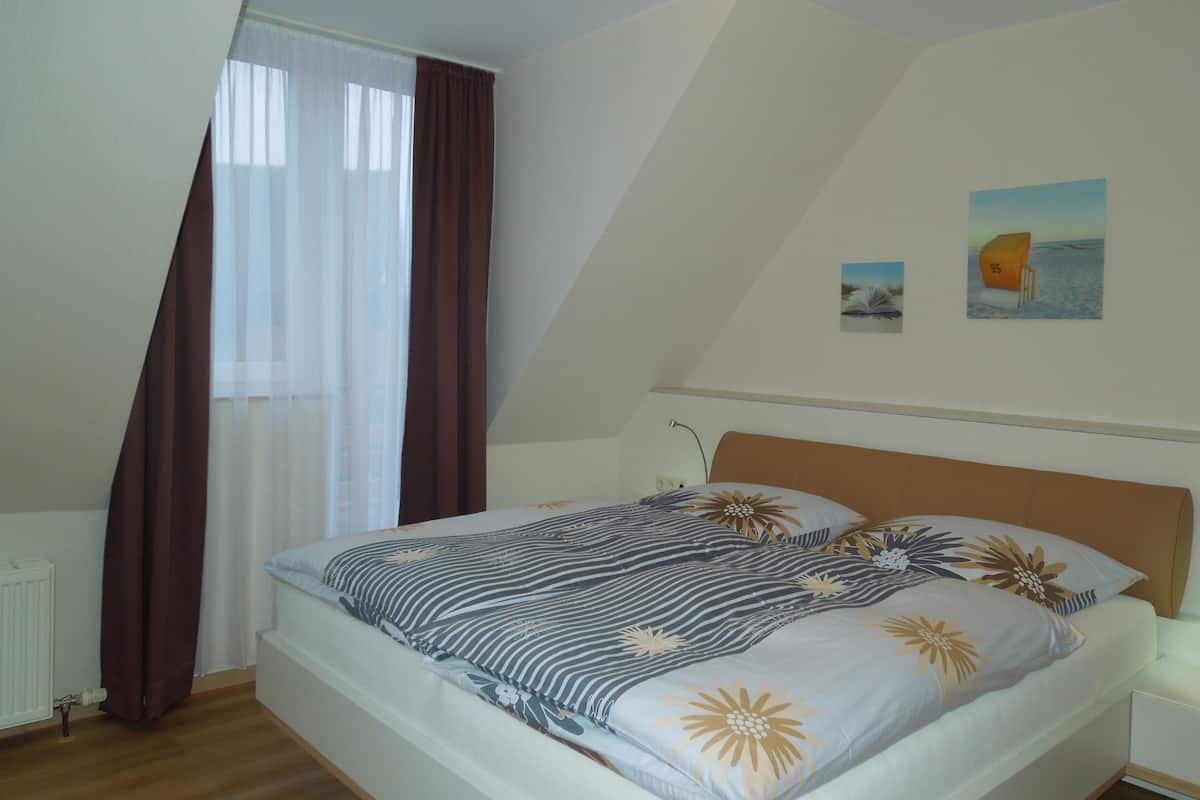 Ropa de cama de alta calidad, minibar, escritorio y wifi gratis 