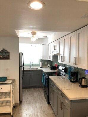 Townhome, 2 Bedrooms, Pool View | In-room dining - Island Club Turks (Providenciales)
