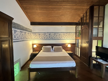 Duplex | Minibar, in-room safe, free WiFi, bed sheets