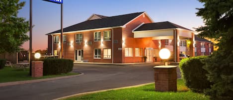 Front of property - evening/night