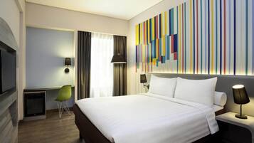 Quarto standard, 1 cama de casal | Frigobar, cofres nos quartos, escrivaninha, cortinas blackout