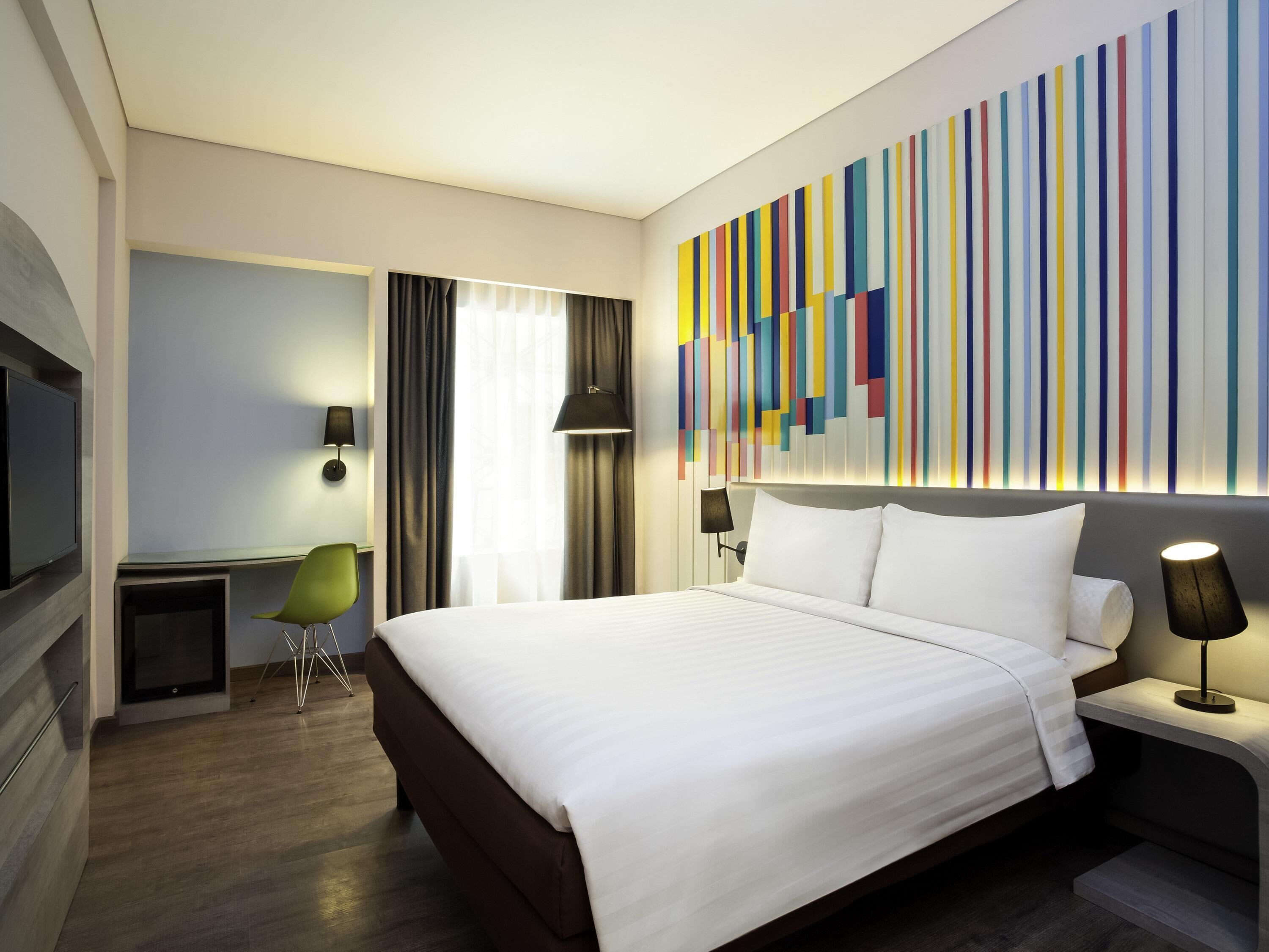 Standard Room, 1 Double Bed | Minibar, in-room safe, desk, blackout curtains