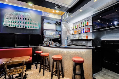 Bar (in der Unterkunft)