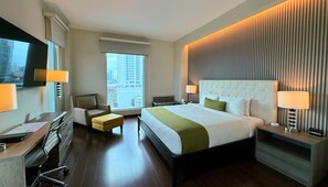 Deluxe-Zimmer, 1 King-Bett, Stadtblick