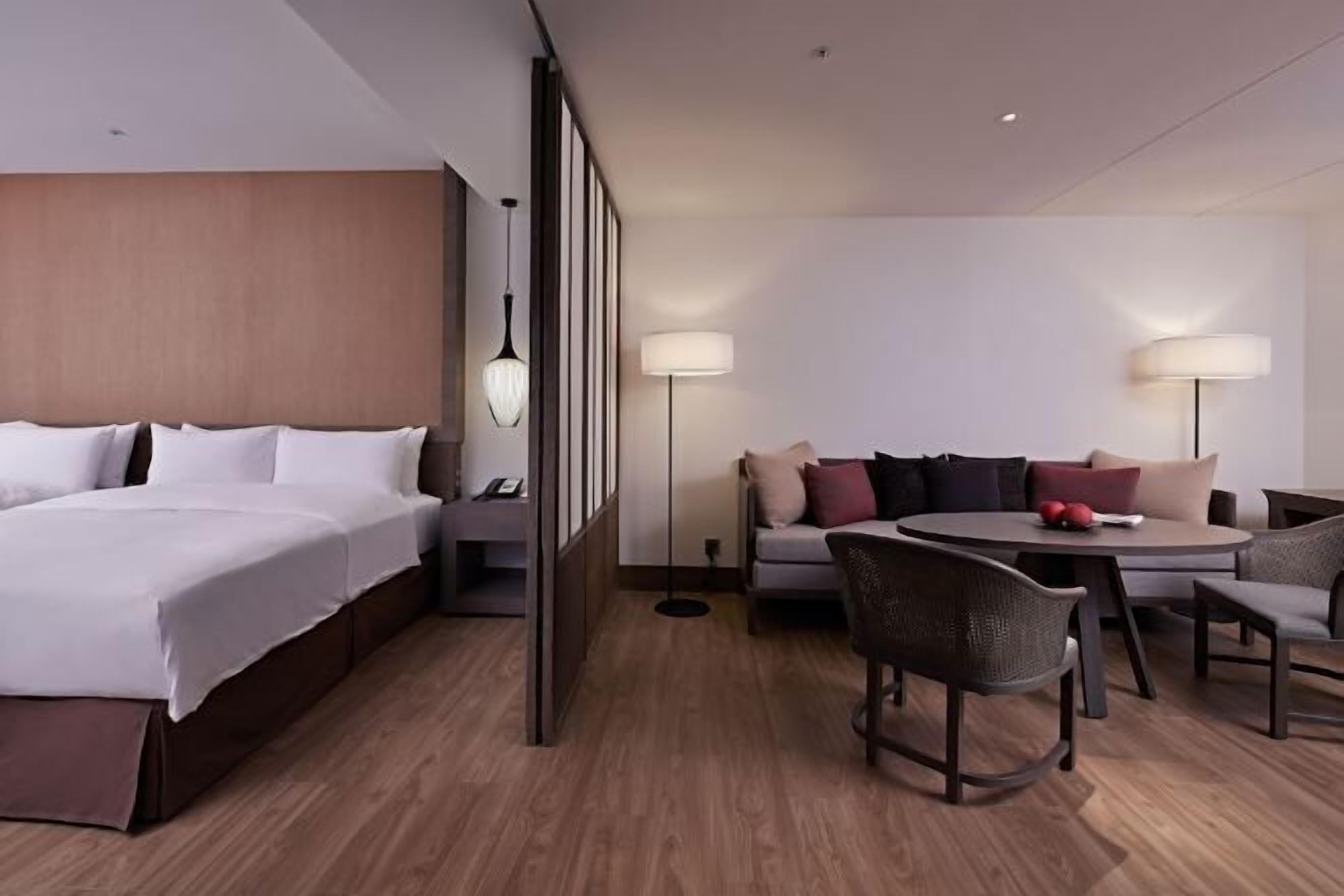 Minibar, in-room safe, soundproofing, free wired Internet