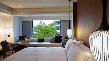 Minibar, in-room safe, soundproofing, free wired internet