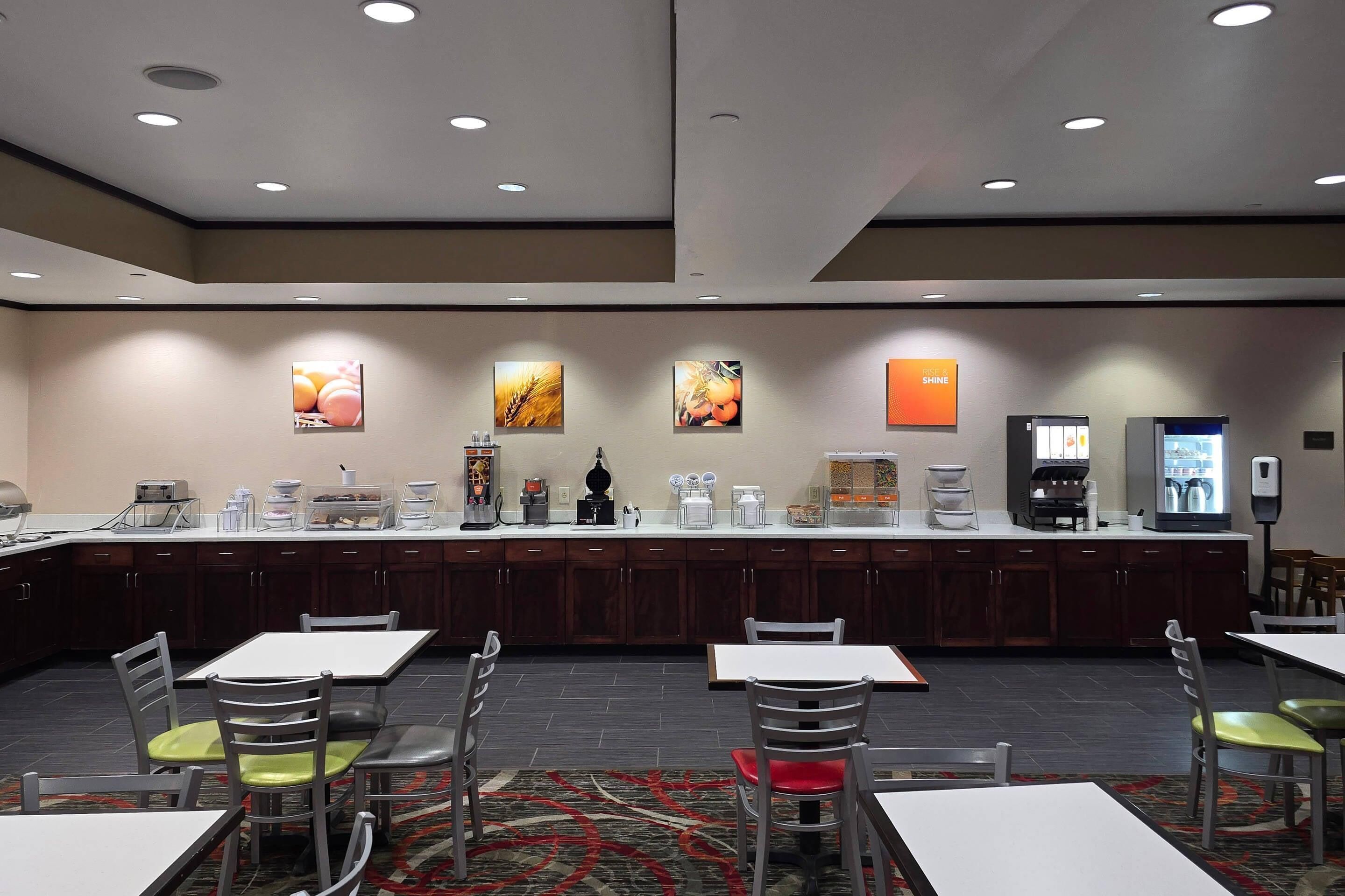 包每日自助式早餐