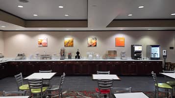 Ilmainen päivittäinen itsepalveluaamiainen