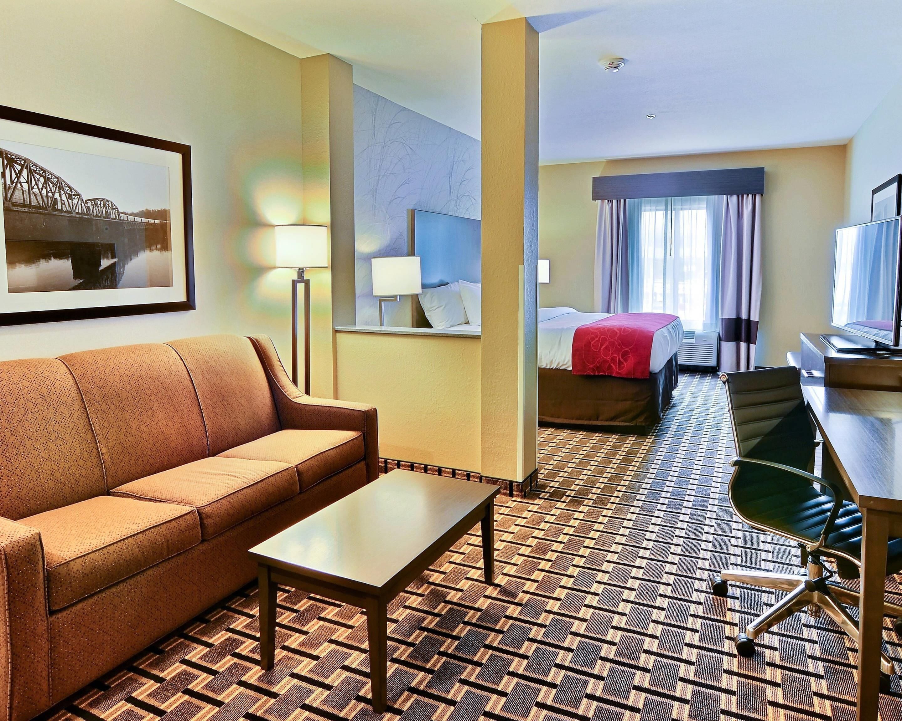 In-room safe, desk, iron/ironing board, free WiFi
