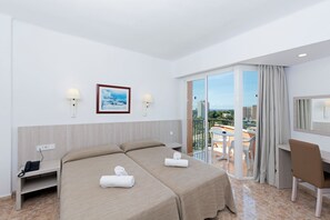 In-room safe, desk, free WiFi, bed sheets