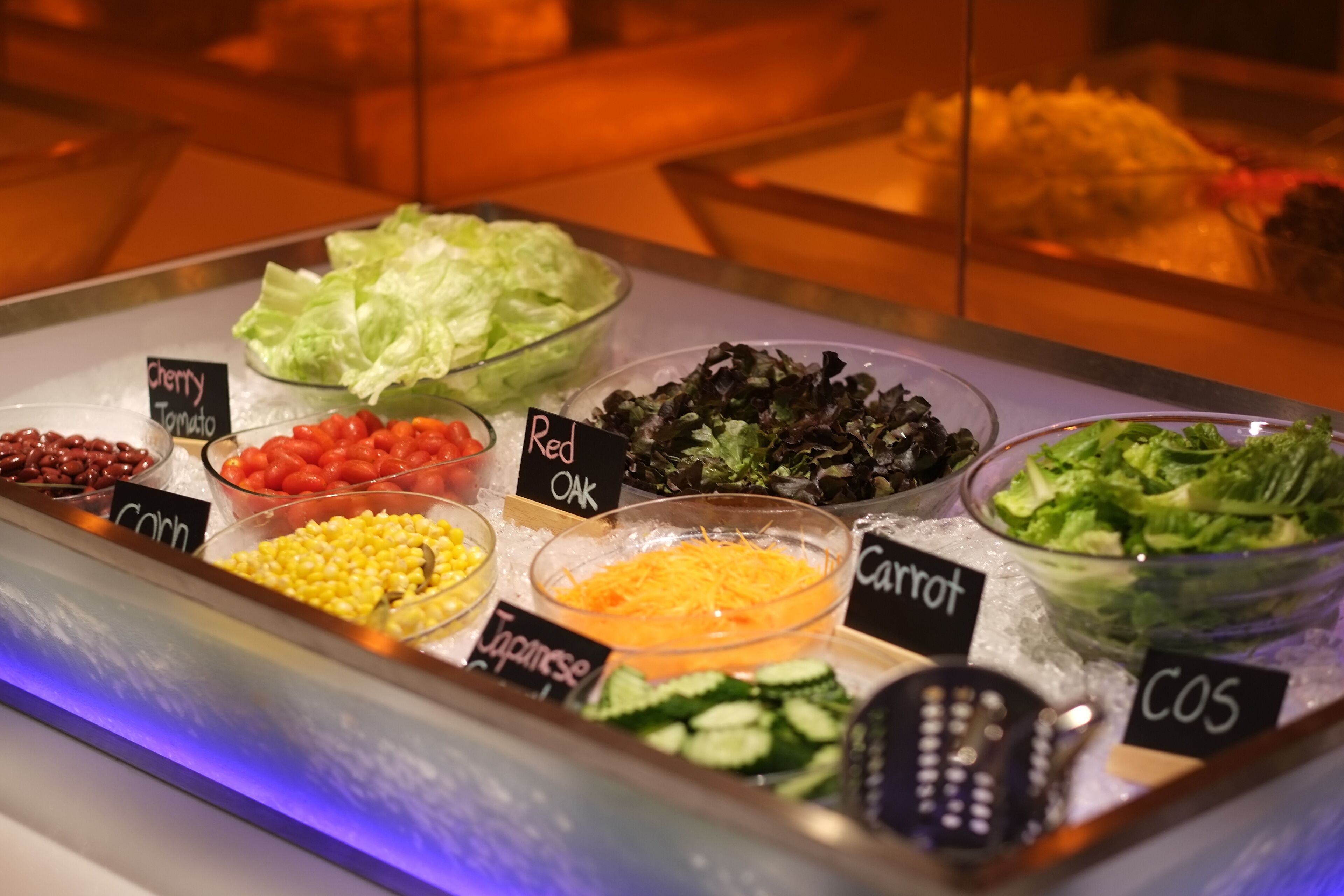 daily buffet breakfast (thb 250 per person)