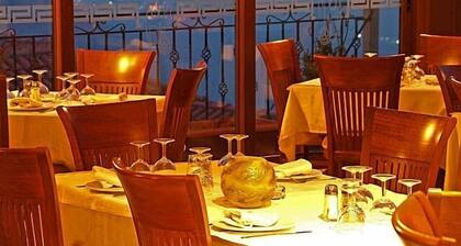 Iniohos Hotel Restaurant