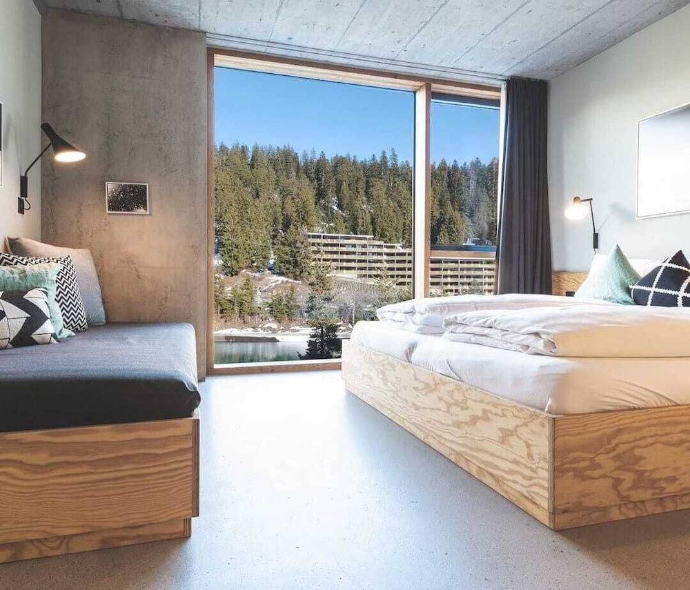 Riders Hotel by null