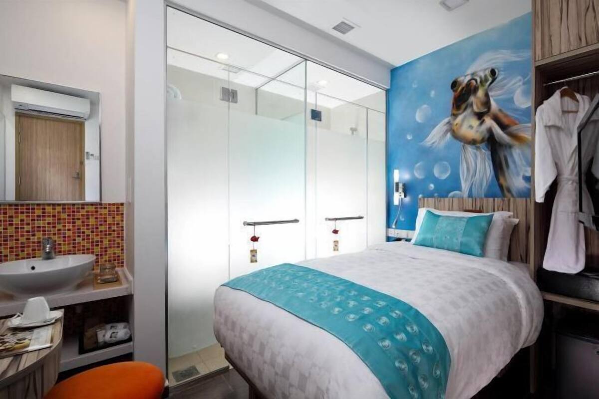 In-room safe, iron/ironing board (on request), free WiFi
