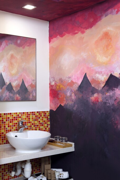 Hotel Clover The Arts - Image 1