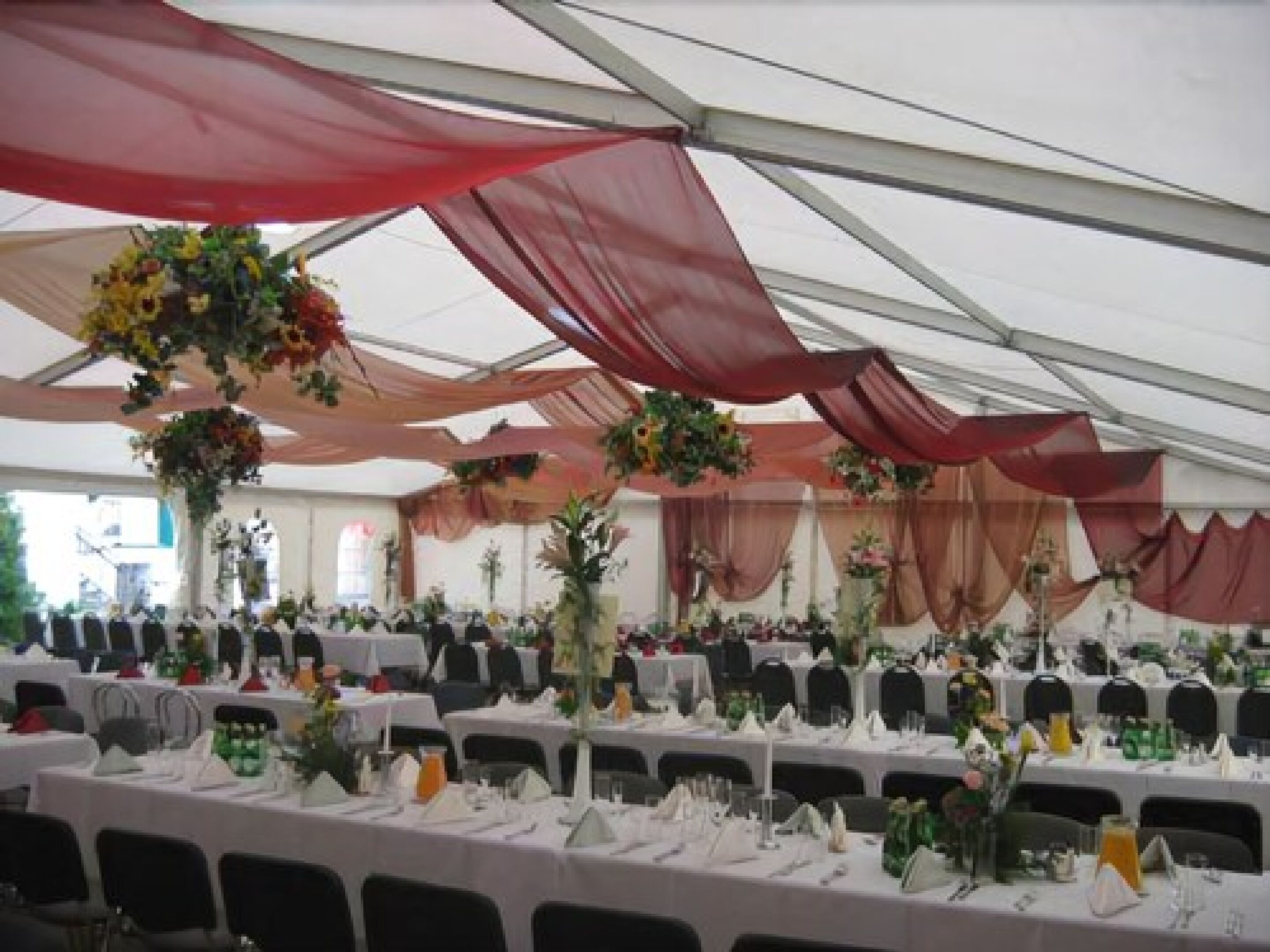 outdoor banquet area