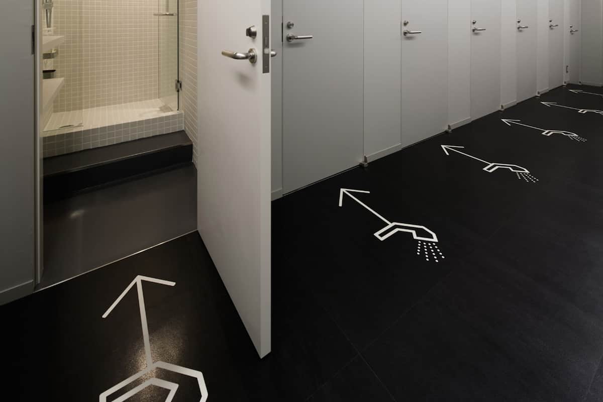 shower, free toiletries, hair dryer, slippers