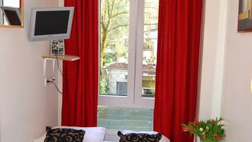 Coffres-forts dans les chambres, chambres insonorisées, Wi-Fi gratuit