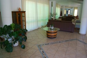 Interior - Hylatio Tourist Village (Pissouri)