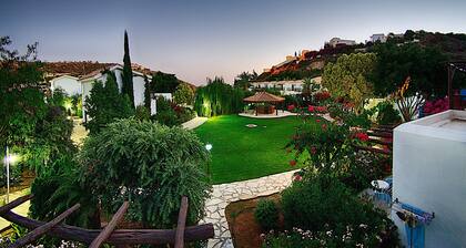 Hylatio Tourist Village