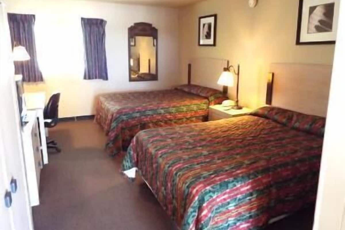 Double Room | Iron/ironing board (on request), WiFi (free)