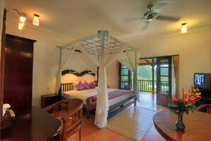   デラックス スイート | セレクト コンフォート製ベッド、ミニバー、セーフティボックス (室内)、ベビーベッド