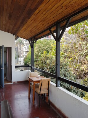 Habitación doble superior, balcón | Balcón