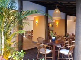 Free daily full breakfast