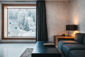 Flat-screen TV, foosball, table tennis, books - Rocksresort (Laax)
