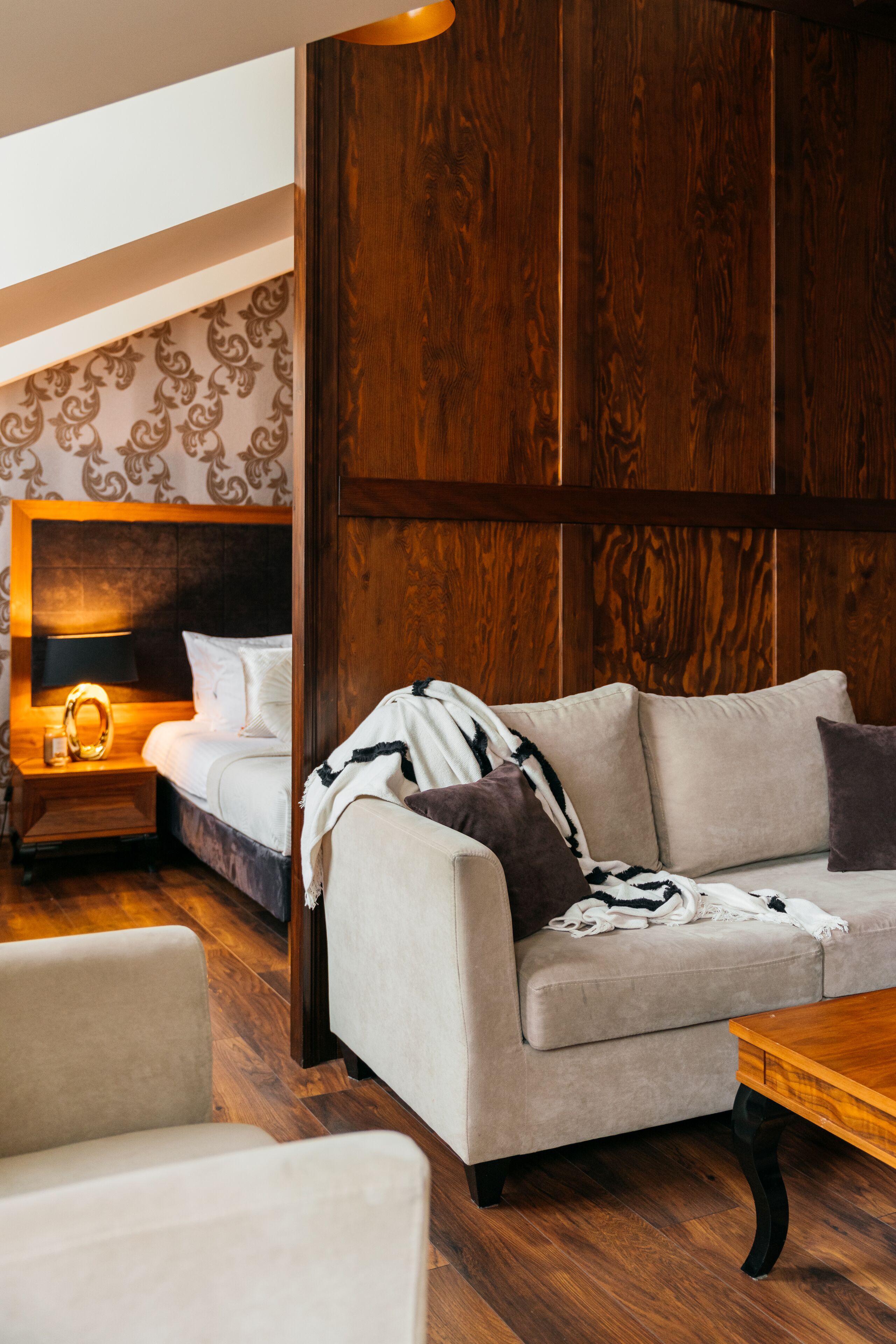 deluxe apartment, kitchenette | 1 bedroom, premium bedding, desk, laptop workspace