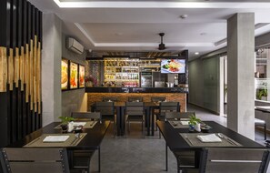 Daily continental breakfast (USD 7 per person)