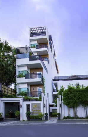 Front of property - Wisteria Hotel (Phnom Penh)