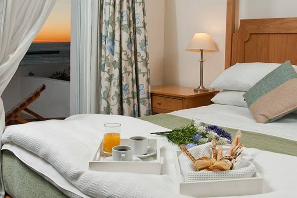 minibar, in-room safe, desk, soundproofing