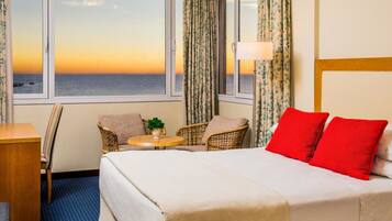 Minibar, in-room safe, desk, soundproofing