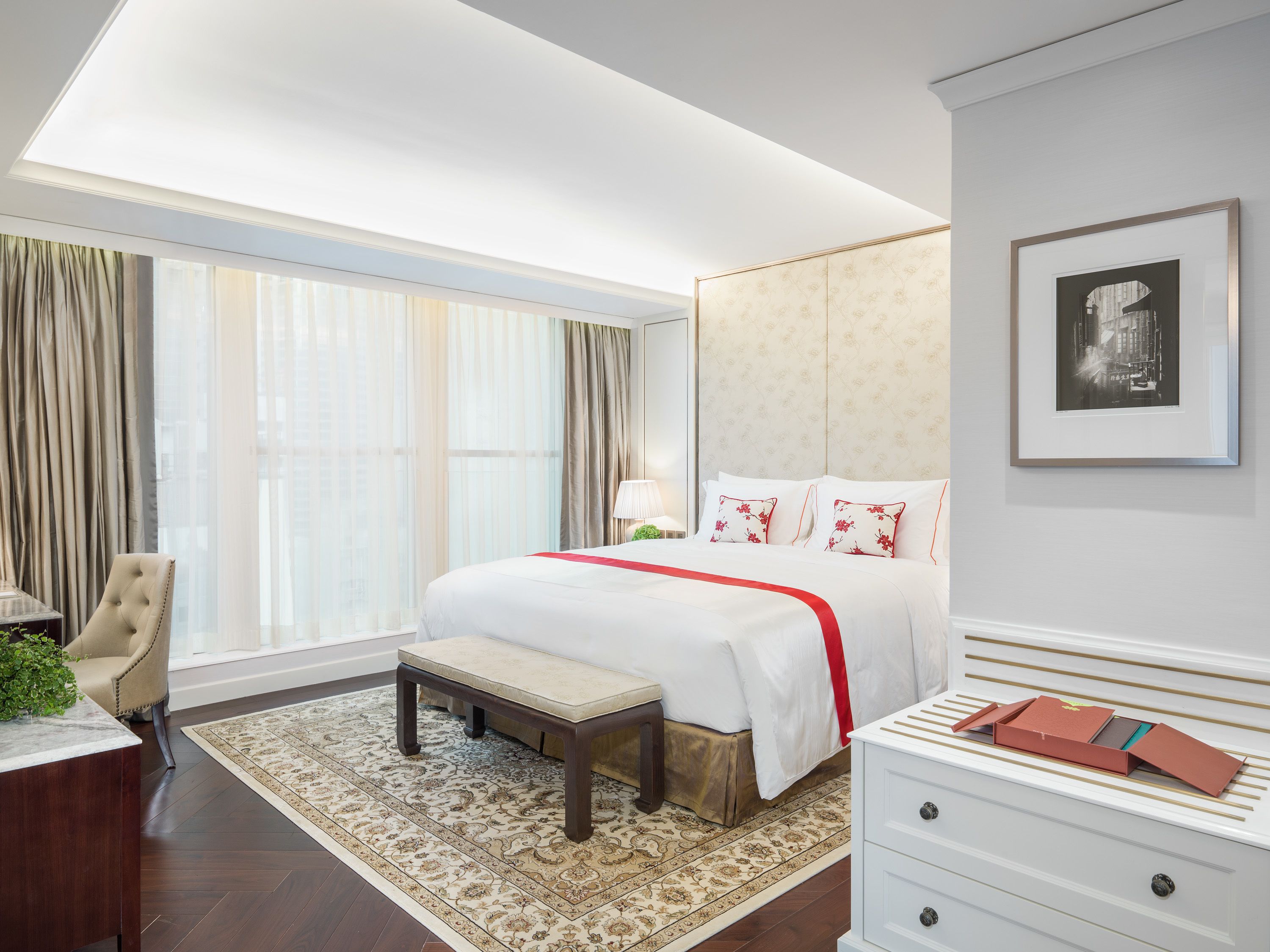 pottinger suite | down duvets, minibar, in-room safe, blackout curtains