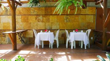 Free continental breakfast