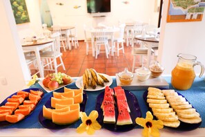 Inbegriffenes kontinentales Frühstück