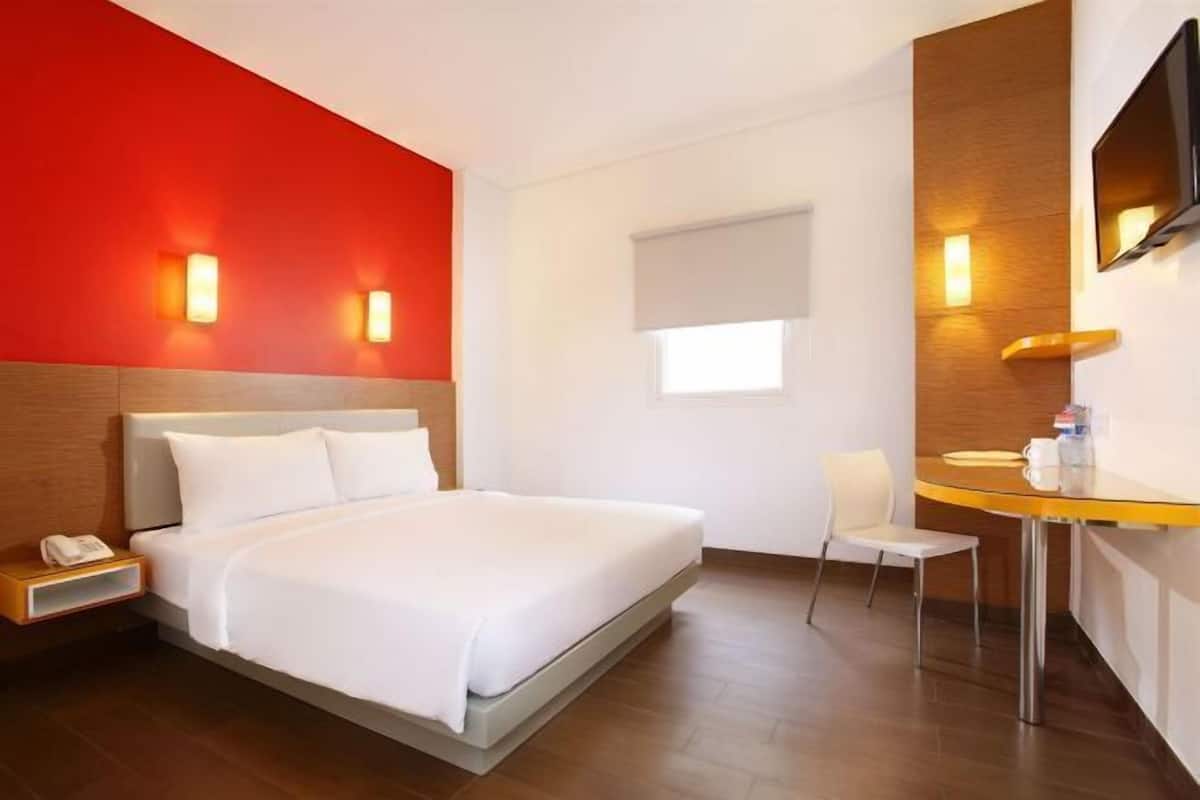 Caja fuerte, wifi gratis, ropa de cama
