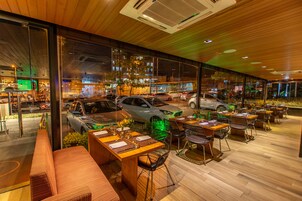 Se sirven almuerzos y cenas