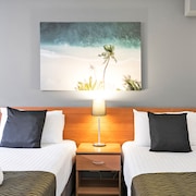 Peninsula Nelson Bay Motel and Serviced Apartments