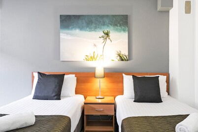 Peninsula Nelson Bay Motel and Serviced Apartments