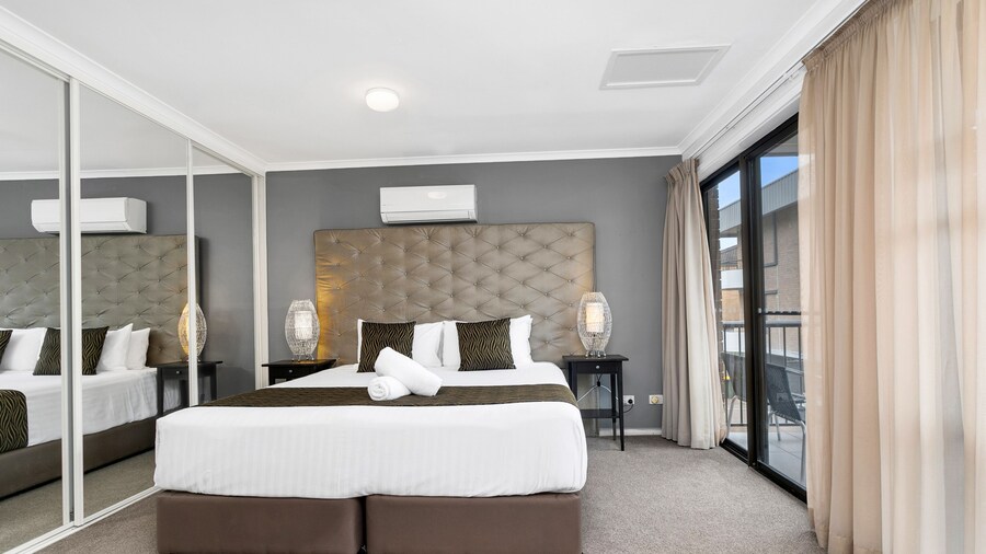 Peninsula Nelson Bay Motel and Serviced Apartments