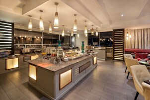 包含每日英式早餐