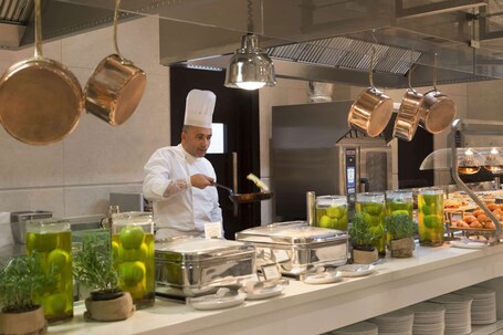 Wyndham Grand Levent Istanbul Hotel Conference Center - Image 92